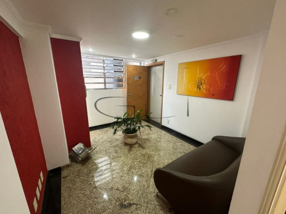 Sala Comercial à Venda, 70 m² em Centro - São Paulo