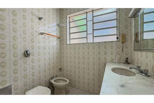 Imagem Casa com 4 Quartos à Venda, 245 m² em Petrópolis - Porto Alegre