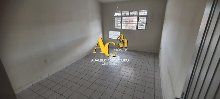 Casa com 3 Quartos à Venda, 210 m² em Iputinga - Recife