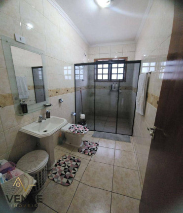 Imagem Casa com 5 Quartos à Venda, 300 m² em Nova Arujá - Arujá Imagem Casa com 5 Quartos à Venda, 300 m² em Nova Arujá - Arujá