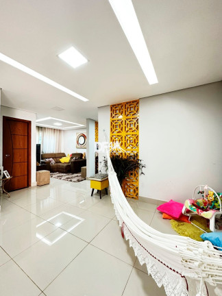 Imagem Casa com 4 Quartos à Venda, 261 m² em Setor Habitacional Arniqueira (águas Claras) - Brasília Imagem Casa com 4 Quartos à Venda, 261 m² em Setor Habitacional Arniqueira (águas Claras) - Brasília