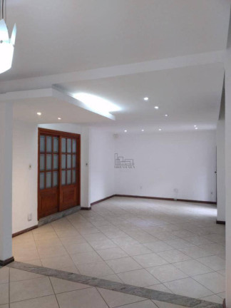 Imagem Casa com 4 Quartos à Venda, 310 m² em Vila Mury - Volta Redonda Imagem Casa com 4 Quartos à Venda, 310 m² em Vila Mury - Volta Redonda