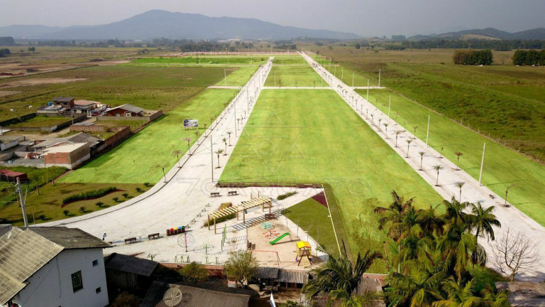 Imagem Terreno à Venda, 200 m² em Sertão Do Trombudo - Itapema Imagem Terreno à Venda, 200 m² em Sertão Do Trombudo - Itapema