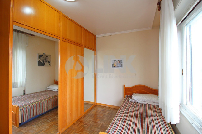 Imagem Apartamento com 4 Quartos à Venda, 214 m² em Menino Deus - Porto Alegre Imagem Apartamento com 4 Quartos à Venda, 214 m² em Menino Deus - Porto Alegre