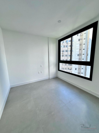 Imagem Apartamento com 2 Quartos à Venda, 92 m² em Centro - Florianópolis