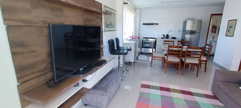Imagem Apartamento com 2 Quartos à Venda, 65 m² em Zimbros - Bombinhas