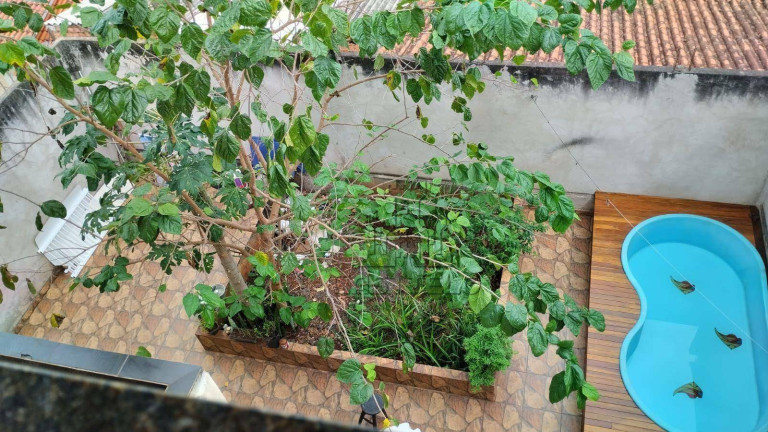 Imagem Sobrado com 3 Quartos à Venda, 200 m² em Jardim Neman Sahyun - Londrina Imagem Sobrado com 3 Quartos à Venda, 200 m² em Jardim Neman Sahyun - Londrina