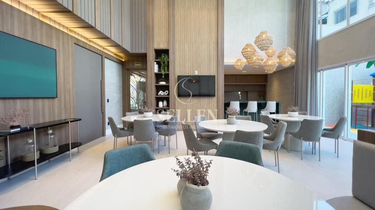 Apartamento com 4 Quartos à Venda, 132 m² em Centro - Balneário Camboriú