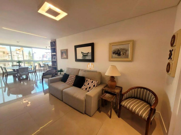 Imagem Imóvel com 3 Quartos à Venda, 188 m² em Centro - Guaratuba