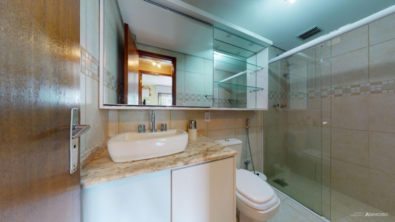 Imagem Imóvel com 1 Quarto à Venda, 48 m² em Cidade Baixa - Porto Alegre Imagem Imóvel com 1 Quarto à Venda, 48 m² em Cidade Baixa - Porto Alegre
