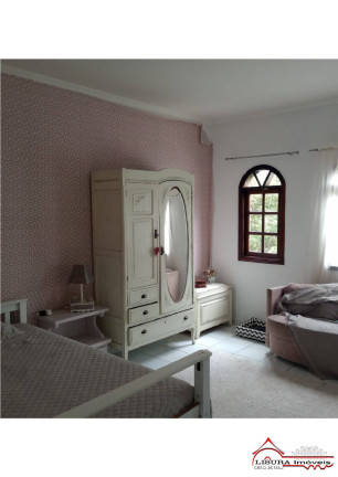 Imagem Casa com 4 Quartos à Venda, 214 m² em Jardim Santa Maria - Jacareí Imagem Casa com 4 Quartos à Venda, 214 m² em Jardim Santa Maria - Jacareí