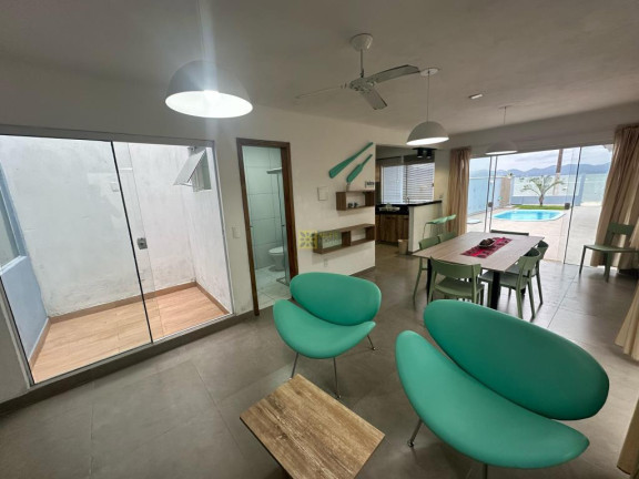 Imagem Casa com 4 Quartos para Alugar ou Temporada, 100 m² em Centro - Porto Belo Imagem Casa com 4 Quartos para Alugar ou Temporada, 100 m² em Centro - Porto Belo