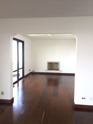 Imagem Imóvel com 3 Quartos para Alugar, 566 m² em Santo Amaro - São Paulo