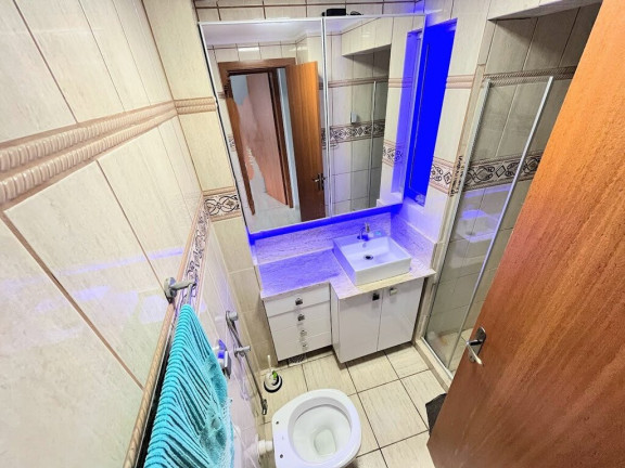 Imagem Imóvel com 2 Quartos à Venda, em Cristal - Porto Alegre Imagem Imóvel com 2 Quartos à Venda, em Cristal - Porto Alegre