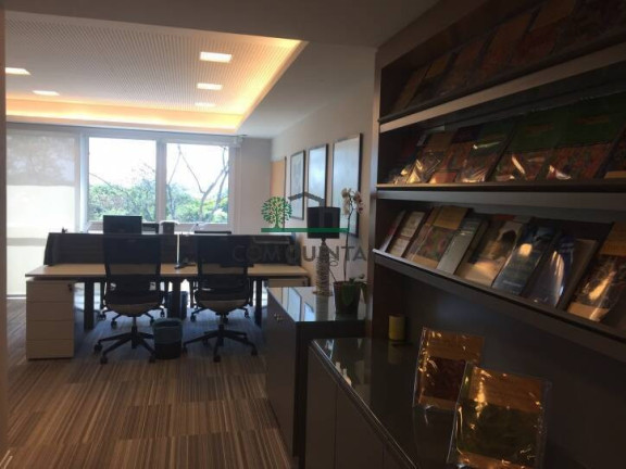 Imóvel Comercial à Venda, 107 m² em Lageadinho - Cotia