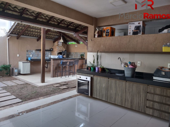 Imagem Casa com 3 Quartos à Venda, 192 m² em Centro - Eusébio Imagem Casa com 3 Quartos à Venda, 192 m² em Centro - Eusébio