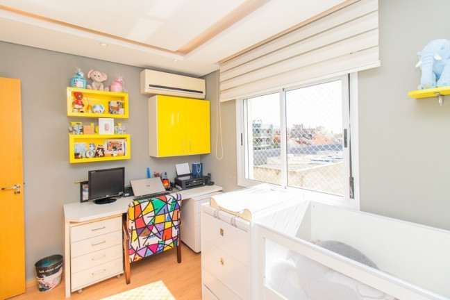 Imagem Imóvel com 2 Quartos à Venda, 65 m² em Jardim Planalto - Porto Alegre Imagem Imóvel com 2 Quartos à Venda, 65 m² em Jardim Planalto - Porto Alegre
