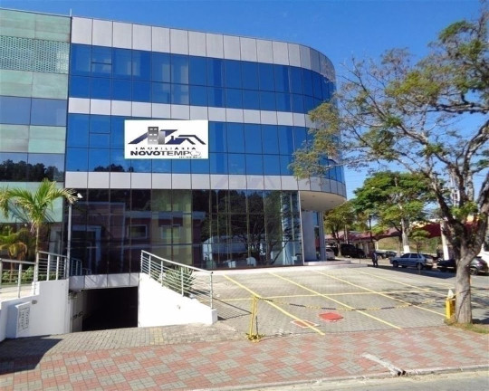 Edifício Residencial para Alugar,  em  Alphaville - Santana De Parnaíba
