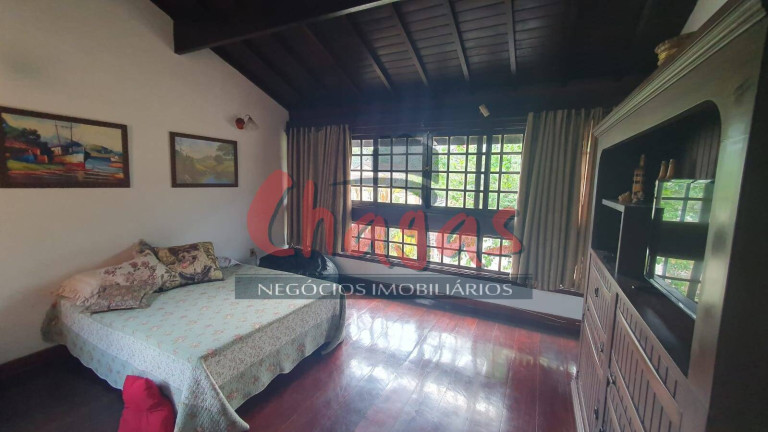 Imagem Casa com 4 Quartos à Venda, 460 m² em Caraguatatuba Imagem Casa com 4 Quartos à Venda, 460 m² em Caraguatatuba