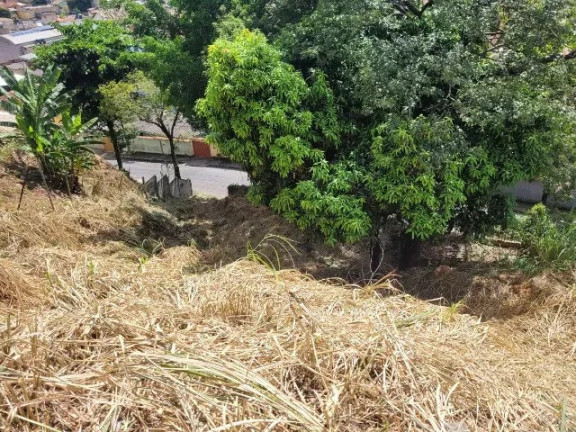 Imagem Terreno à Venda, 603 m² em R$500.000,00 // Dom Bosco - Belo Horizonte Imagem Terreno à Venda, 603 m² em R$500.000,00 // Dom Bosco - Belo Horizonte