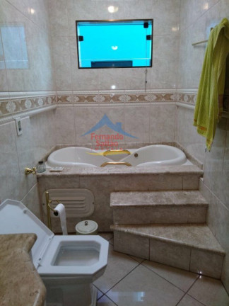 Imagem Sobrado com 3 Quartos à Venda, 264 m² em Parque São Vicente - Mauá