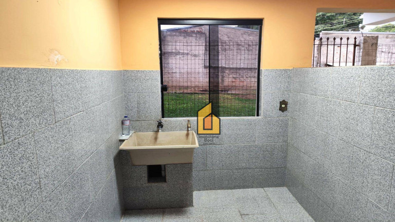 Imagem Casa com 3 Quartos para Alugar, 220 m² em Porto Das Laranjeiras - Araucária Imagem Casa com 3 Quartos para Alugar, 220 m² em Porto Das Laranjeiras - Araucária