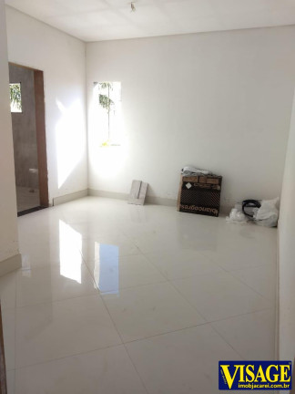 Imagem Casa com 3 Quartos à Venda, 375 m² em Jd. Coleginho - Jacareí Imagem Casa com 3 Quartos à Venda, 375 m² em Jd. Coleginho - Jacareí