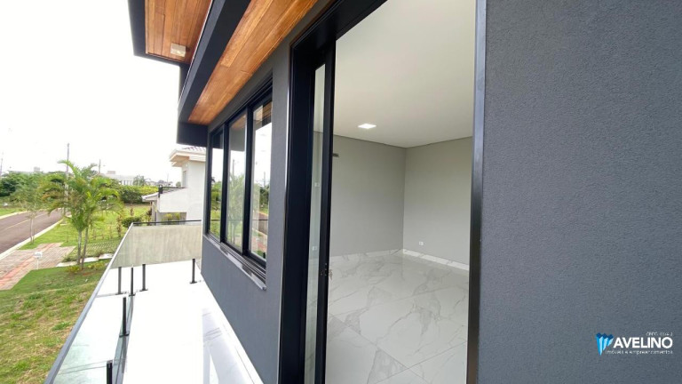 Imagem Sobrado com 5 Quartos à Venda, 256 m² em Residencial Alphaville Iii - Campo Grande