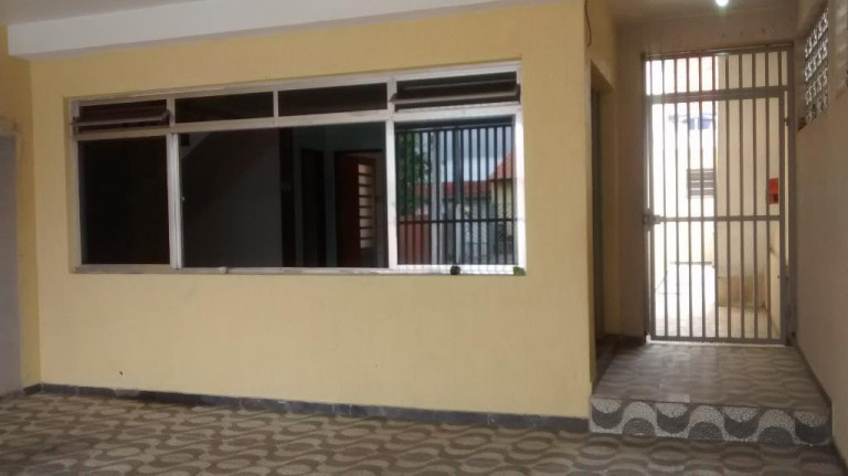 Sobrado com 3 Quartos à Venda, 270 m² em Vila Figueira - Suzano