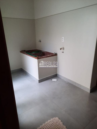 Imagem Casa com 4 Quartos à Venda, 383 m² em Irmãos Soares - Uberaba Imagem Casa com 4 Quartos à Venda, 383 m² em Irmãos Soares - Uberaba