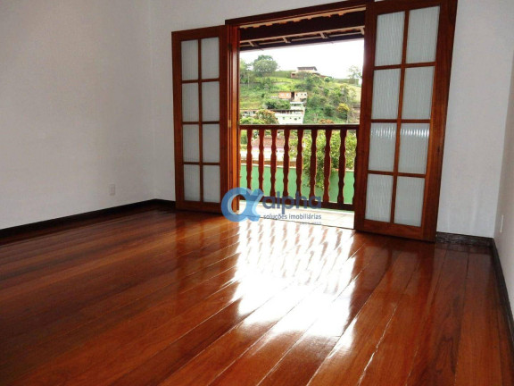 Imagem Casa com 5 Quartos à Venda, 240 m² em Itaipava - Petrópolis Imagem Casa com 5 Quartos à Venda, 240 m² em Itaipava - Petrópolis