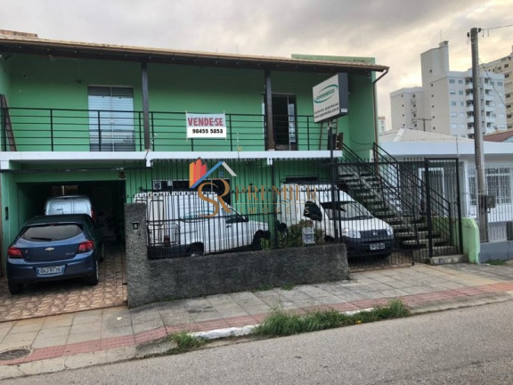 Imagem Imóvel com 4 Quartos à Venda, 176 m² em Barreiros - São José Imagem Imóvel com 4 Quartos à Venda, 176 m² em Barreiros - São José