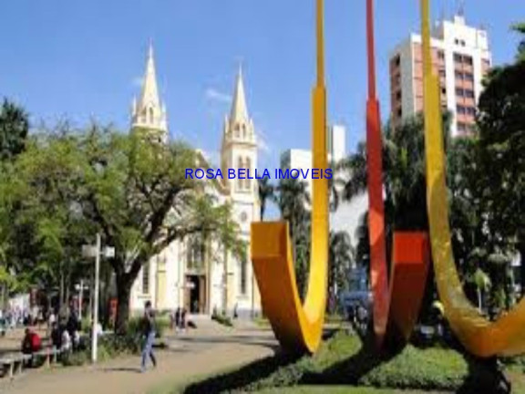 Imagem Casa com 5 Quartos à Venda, 303 m² em Centro - Jundiaí Imagem Casa com 5 Quartos à Venda, 303 m² em Centro - Jundiaí