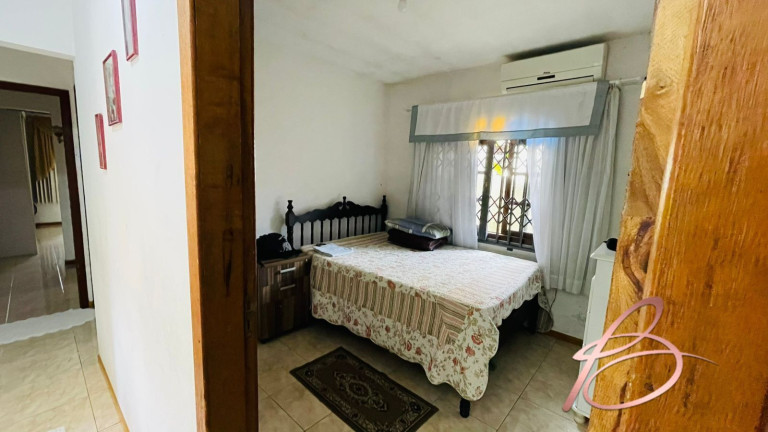 Imagem Casa com 3 Quartos à Venda, 161 m² em São João - Itajaí Imagem Casa com 3 Quartos à Venda, 161 m² em São João - Itajaí
