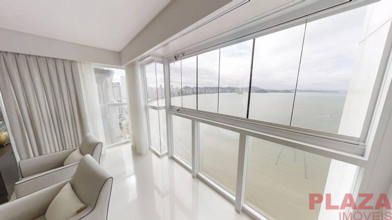 Apartamento com 4 Quartos à Venda, 237 m² em Centro - Balneário Camboriú
