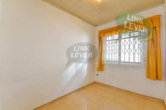 Imagem Casa com 5 Quartos à Venda, 200 m² em Tingui - Curitiba