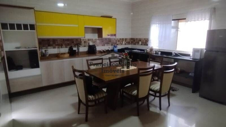 Imagem Sobrado com 2 Quartos à Venda, 205 m² em Vila Roma - Roseira