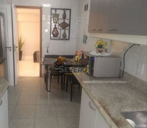 Imagem Apartamento com 4 Quartos à Venda, 171 m² em Icaraí - Niterói