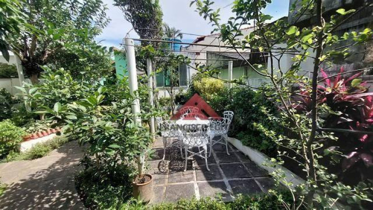Imagem Casa com 3 Quartos à Venda, 300 m² em Fonseca - Niterói Imagem Casa com 3 Quartos à Venda, 300 m² em Fonseca - Niterói
