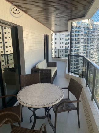 Imagem Apartamento com 4 Quartos à Venda, 136 m²