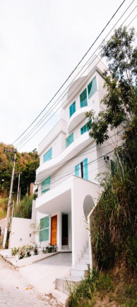 Imagem Casa com 5 Quartos à Venda, 400 m² em Maria Paula - São Gonçalo