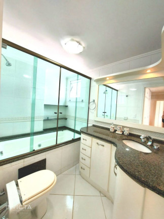 Imagem Apartamento com 3 Quartos à Venda, 182 m² em Centro - Balneário Camboriú Imagem Apartamento com 3 Quartos à Venda, 182 m² em Centro - Balneário Camboriú