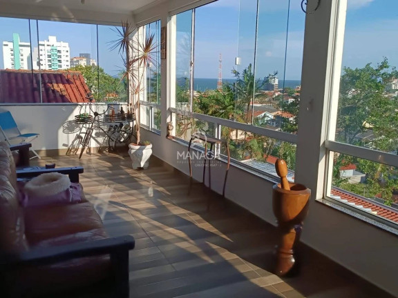 Imagem Sobrado com 5 Quartos à Venda, 520 m² em Centro - Barra Velha
