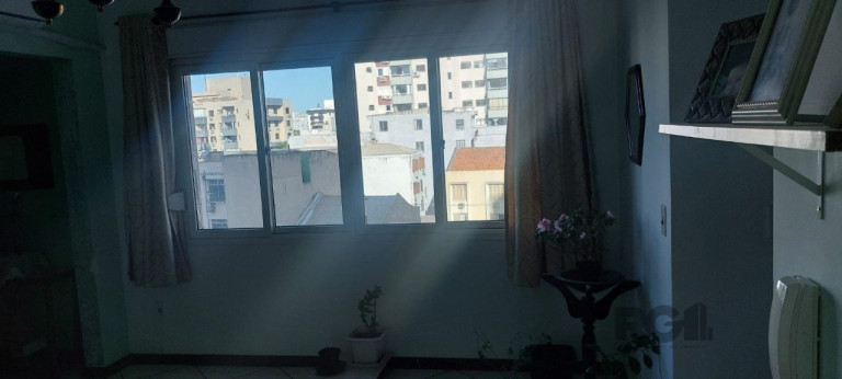 Imagem Apartamento com 2 Quartos à Venda, 95 m² em Centro Histórico - Porto Alegre