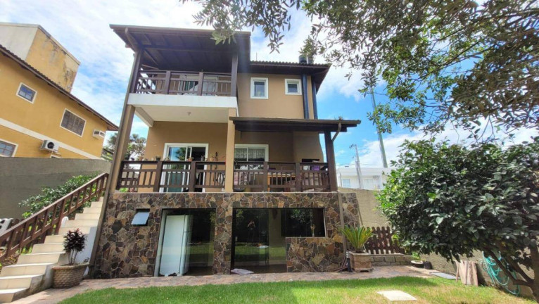 Casa com 3 Quartos à Venda,  em Campeche - Florianópolis