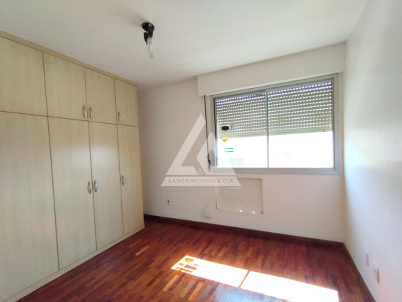 Imagem Apartamento com 4 Quartos à Venda, 180 m² em Tijuca - Rio De Janeiro Imagem Apartamento com 4 Quartos à Venda, 180 m² em Tijuca - Rio De Janeiro