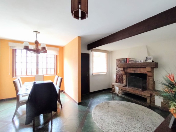 Imagem Casa com 4 Quartos à Venda, 114 m² em Santa Cecília - Teresópolis