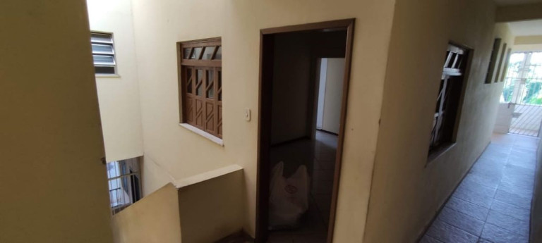 Imagem Casa com 5 Quartos à Venda, 700 m² em Cajazeiras V - Salvador Imagem Casa com 5 Quartos à Venda, 700 m² em Cajazeiras V - Salvador