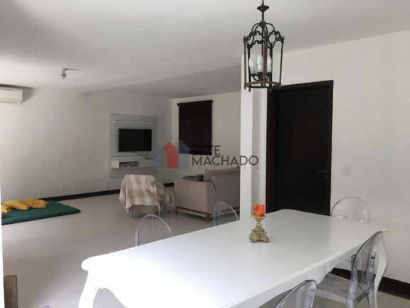 Imagem Casa com 4 Quartos à Venda, 204 m² em Alto - Teresópolis