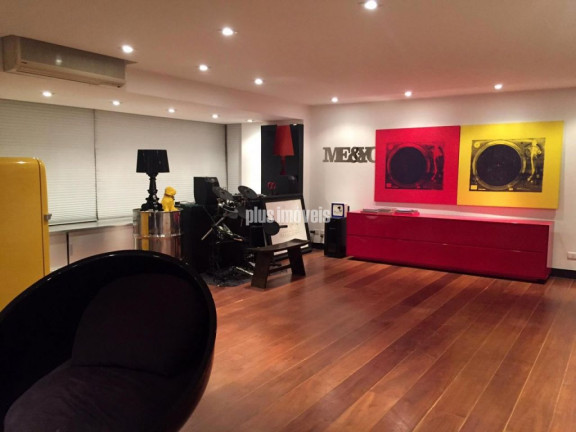 Apartamento com 3 Quartos à Venda ou Locação, 220 m² em Panamby - São Paulo